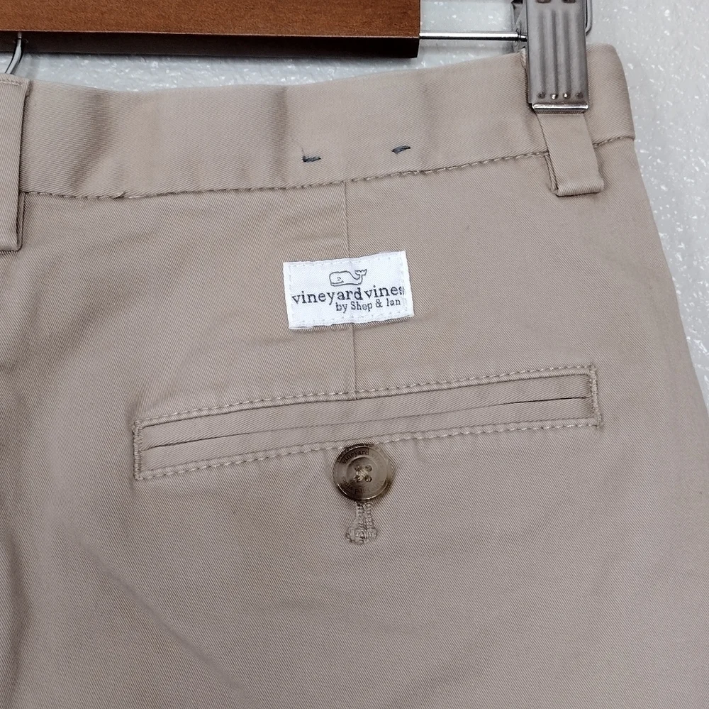 Vineyard Vines Boy's Preppy Casual Neutral Tan Outdoors Flat Front Short Size 16